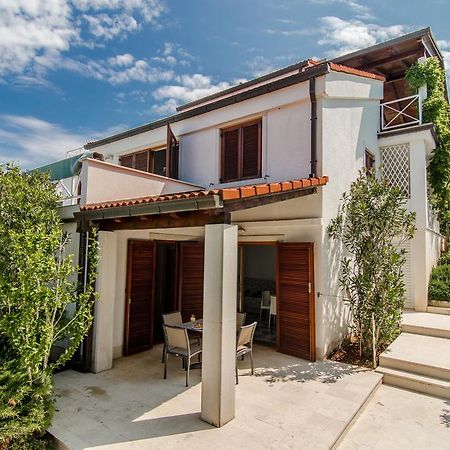Apartmani Alice Njivice Εξωτερικό φωτογραφία