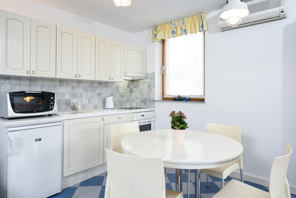 Apartmani Alice Njivice Εξωτερικό φωτογραφία